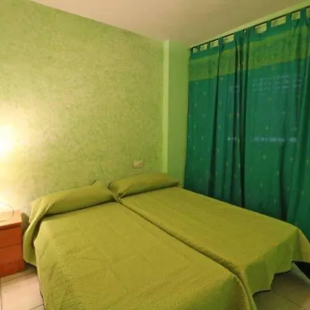 Appartement Sleeps 5 Pool Air Con Wifi